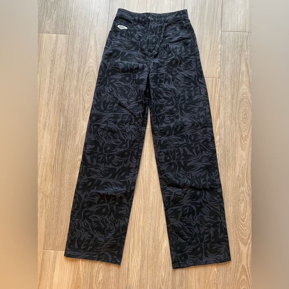 H&M Black No Fear Pants Size 2